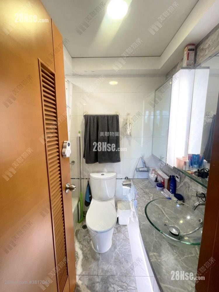 Noble Hill Sell 2 Bedrooms 503 ft²