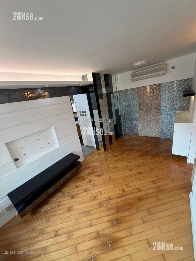 Villa By The Park Rental 2 Bedrooms , 1 Bathroom 442 ft²