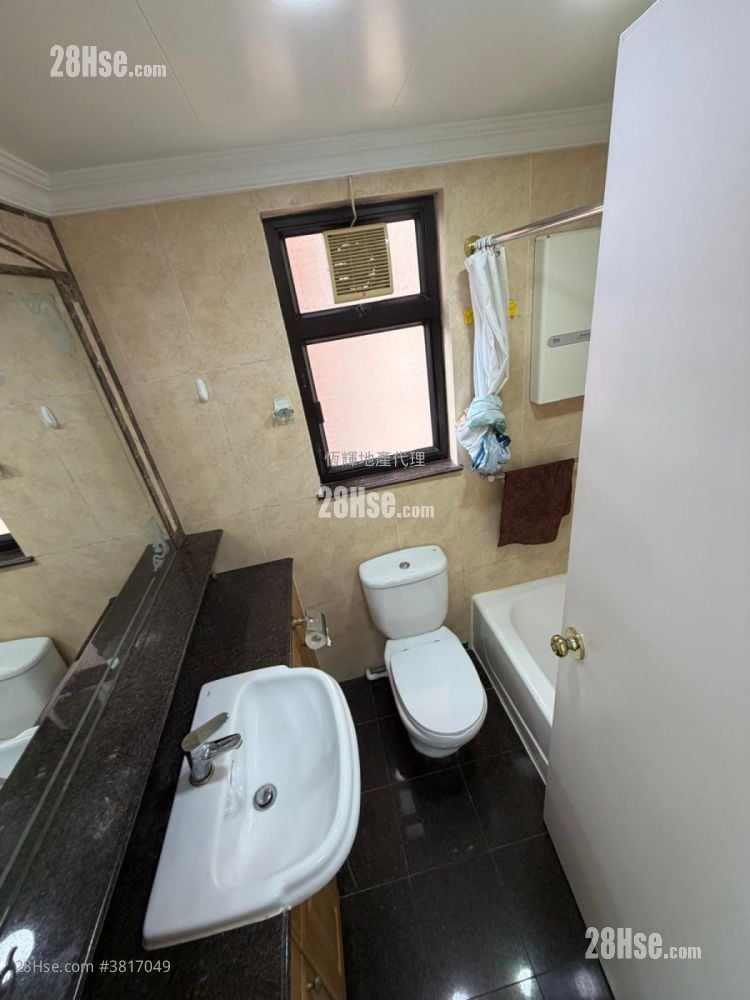 Villa By The Park Rental 2 Bedrooms , 1 Bathroom 442 ft²