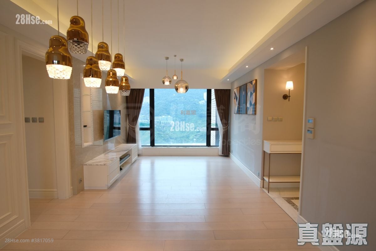 The Leighton Hill Sell 3 Bedrooms 1,128 ft²