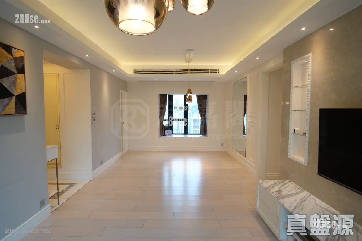 The Leighton Hill Sell 3 Bedrooms 1,128 ft²