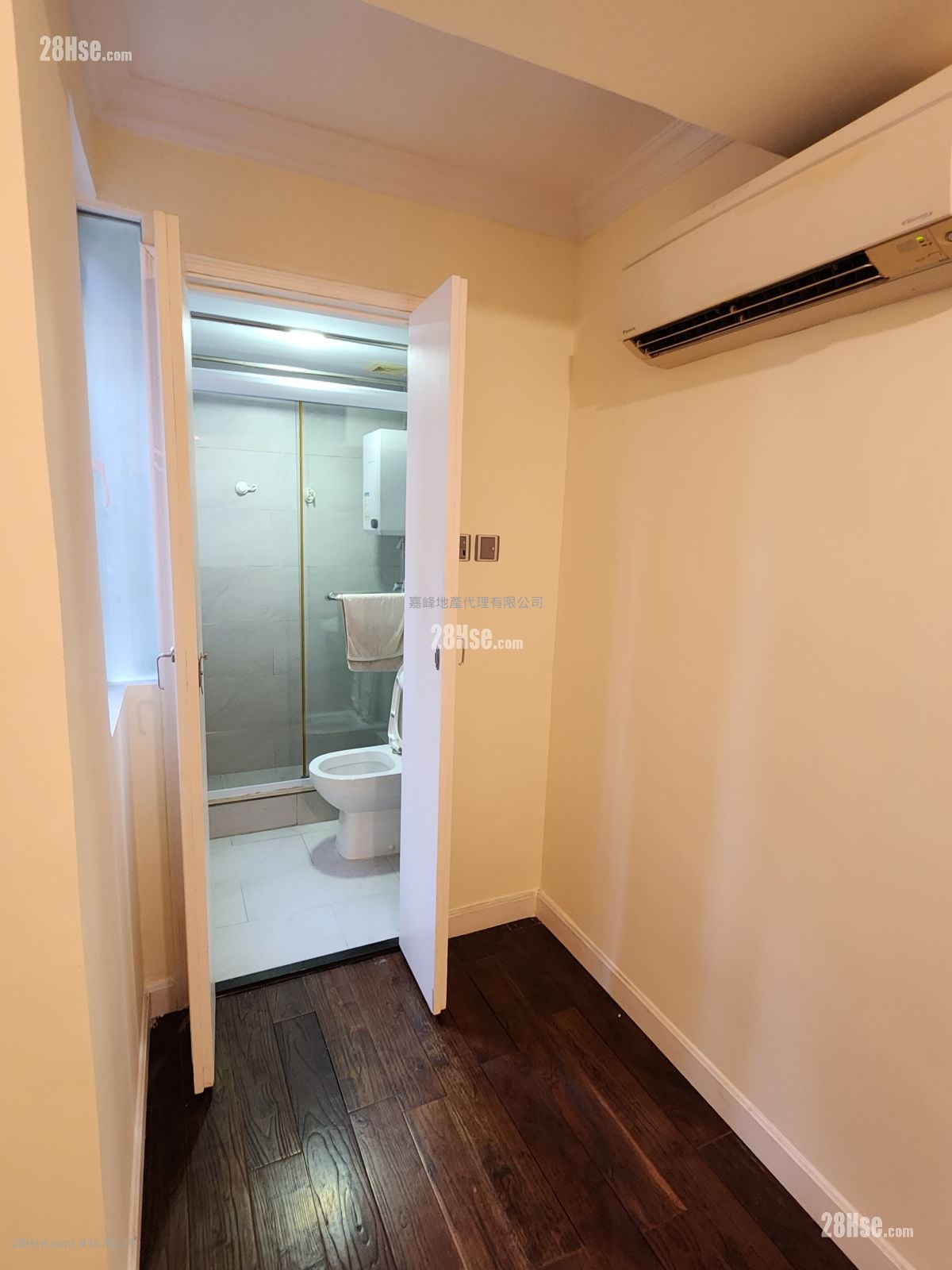 翡翠閣 租盤 3 房 , 3 浴室 1,648 平方呎