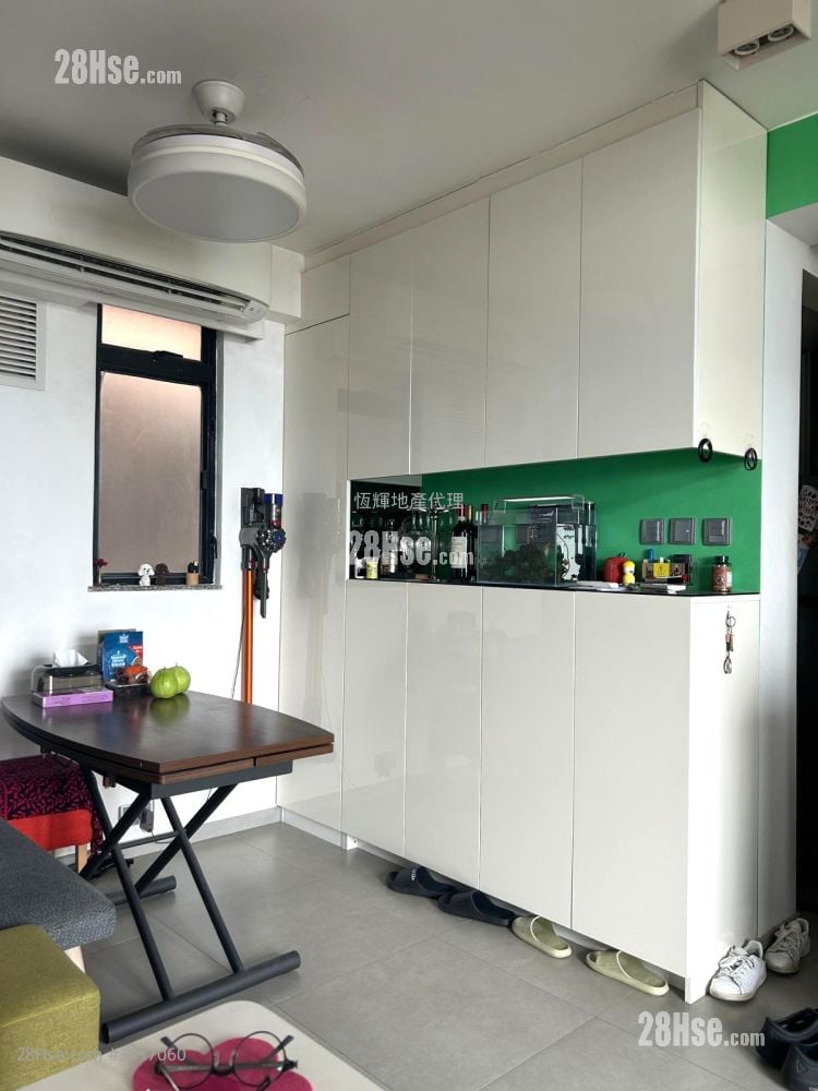 Sun Yuen Long Centre Sell 1 Bedroom , 1 Bathroom 466 ft²