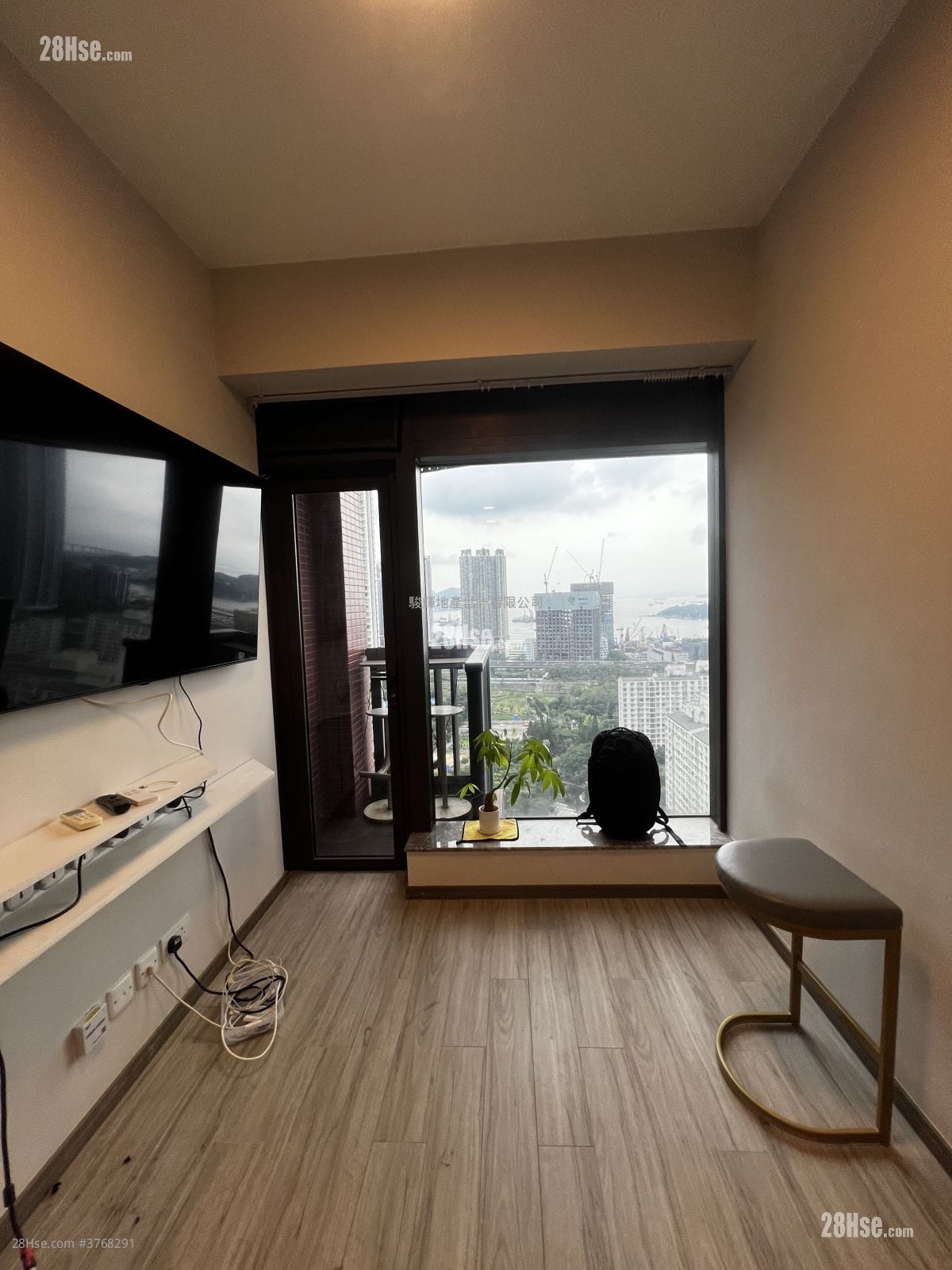 海柏匯 租盤 1 房 , 1 浴室 276 平方呎