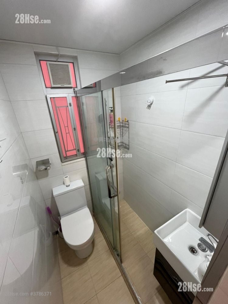 康宁大厦 租盘 2 房 , 1 浴室 340 平方尺