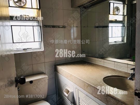 Uptown Plaza Sell 2 Bedrooms , 1 Bathroom 465 ft²