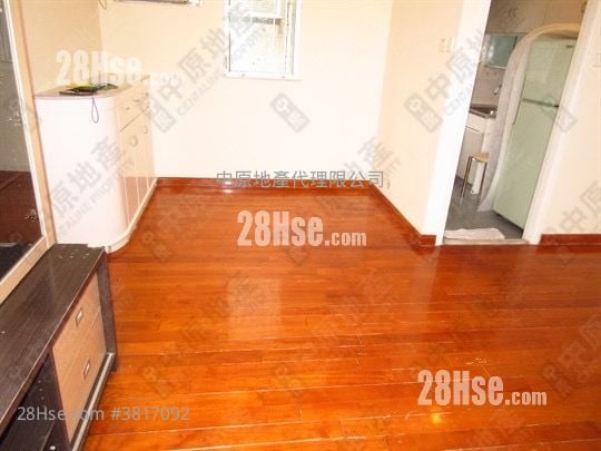 Uptown Plaza Sell 2 Bedrooms , 1 Bathroom 465 ft²