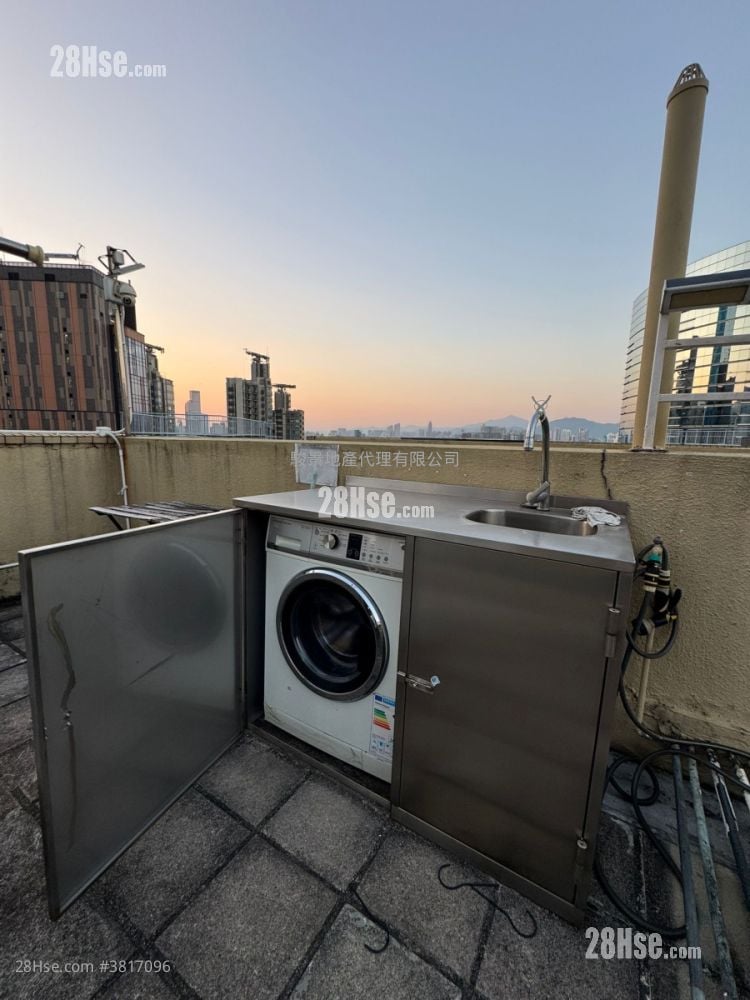 Kwong Chiu Terrace Sell 2 Bedrooms , 1 Bathroom 431 ft²