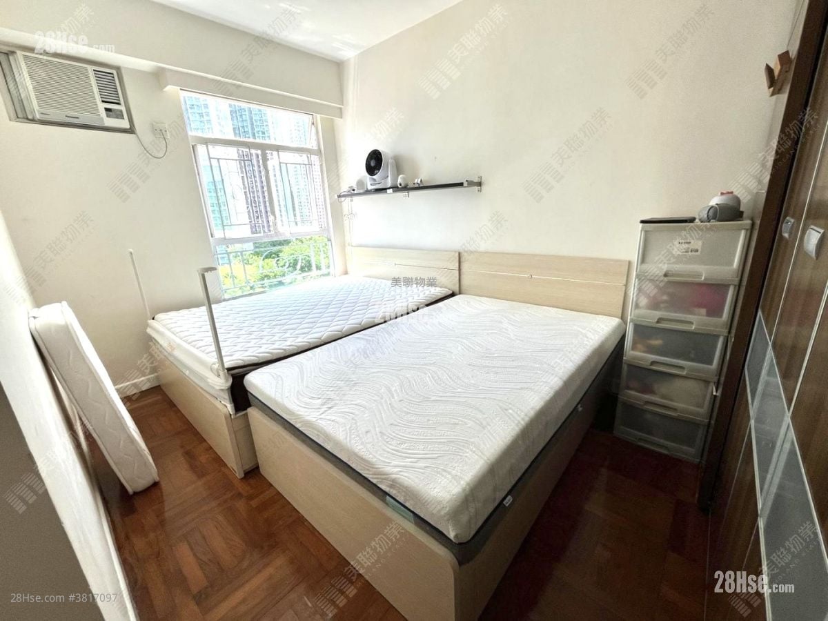 Greenpark Villa Sell 3 Bedrooms 716 ft²