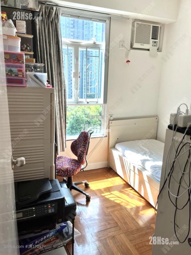 Greenpark Villa Sell 3 Bedrooms 716 ft²