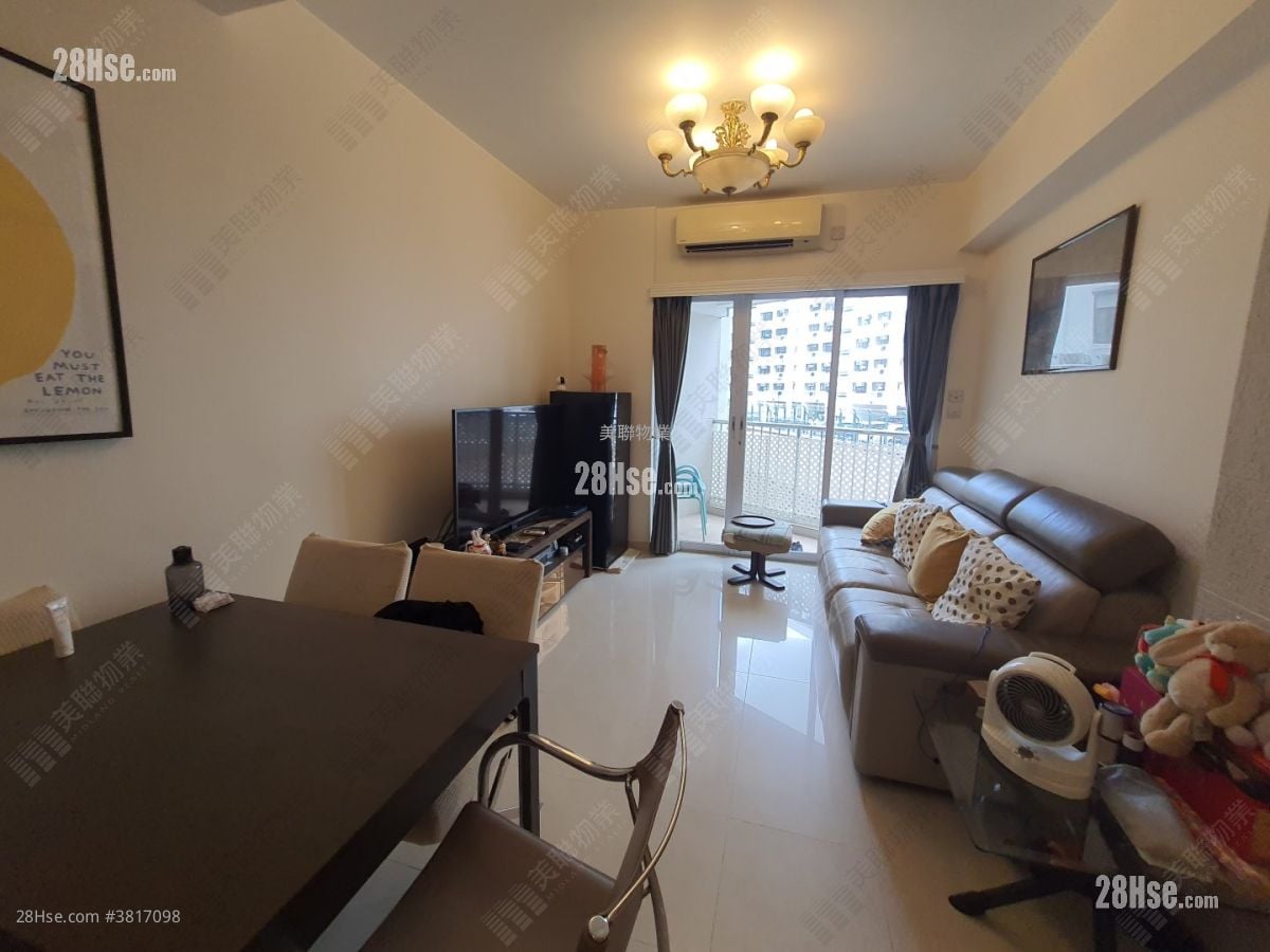 霞明阁 售盘 3 房 761 平方尺