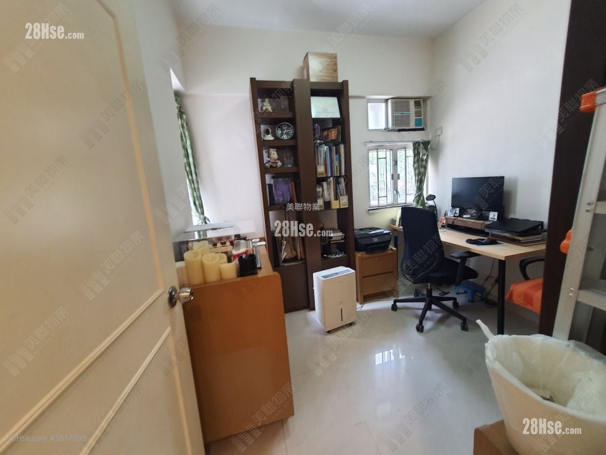 霞明阁 售盘 3 房 761 平方尺