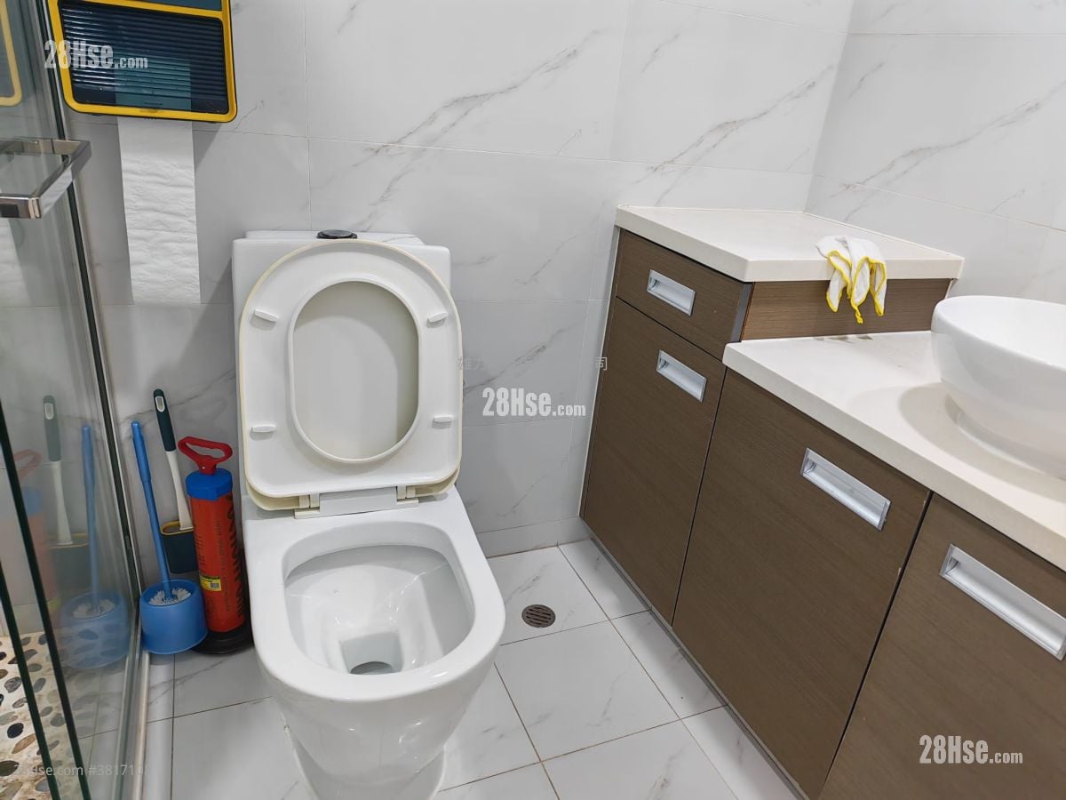 村屋 租盤 3 房 , 1 浴室 630 平方呎