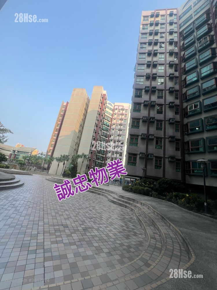 Greenpark Villa Sell 3 Bedrooms , 2 Bathrooms 716 ft²