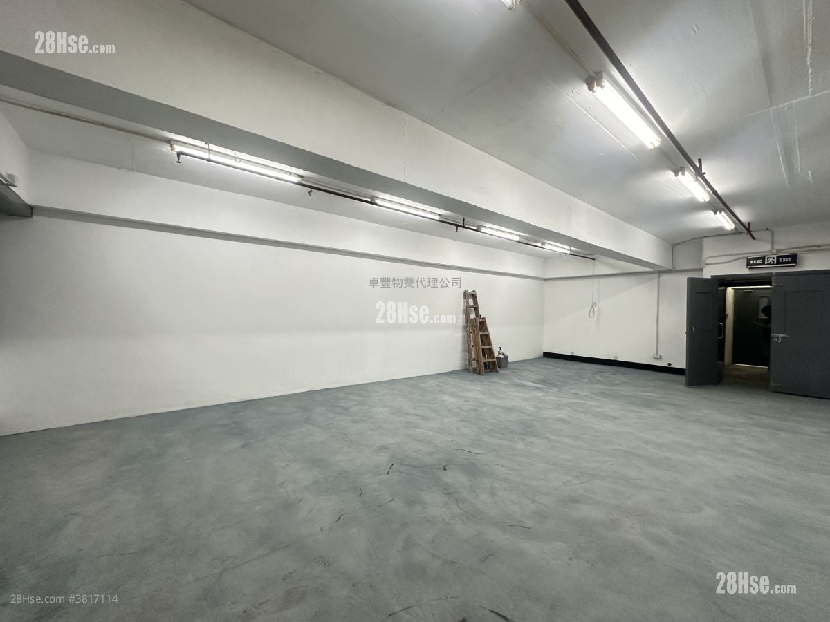 龙翔工业大厦 租盘 开放式间隔 655 平方尺