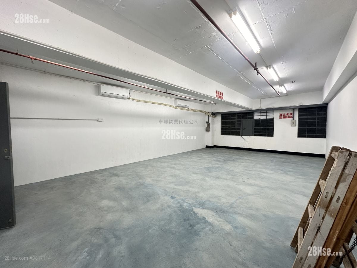 龙翔工业大厦 租盘 开放式间隔 655 平方尺