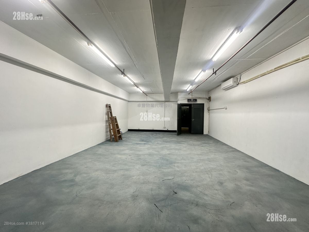 龙翔工业大厦 租盘 开放式间隔 655 平方尺