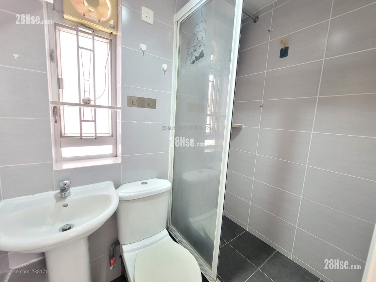 荃灣中心 租盤 2 房 , 1 浴室 374 平方呎