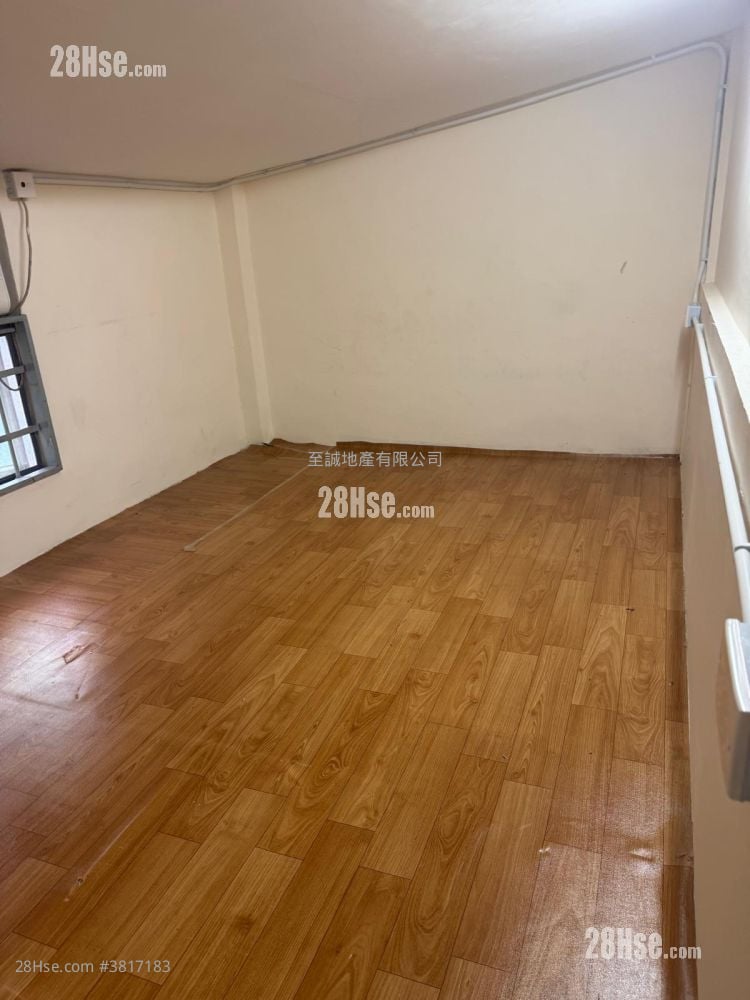 村屋 租盘 2 房 , 1 浴室