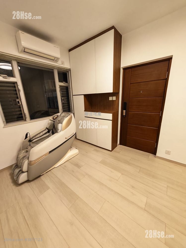 Kanfield Mansion Rental 2 Bedrooms , 1 Bathroom 410 ft²