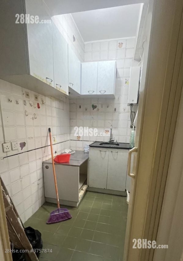 美菲閣 租盤 2 房 330 平方呎