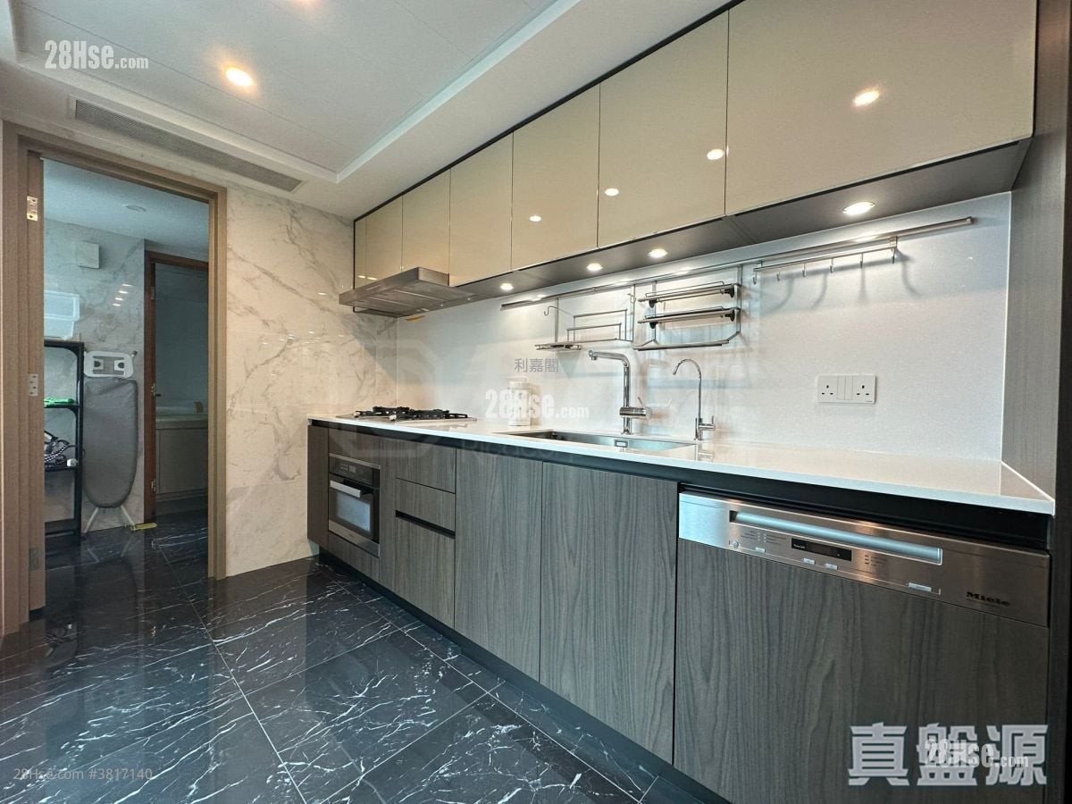 礼顿山 租盘 3 房 1,127 平方尺