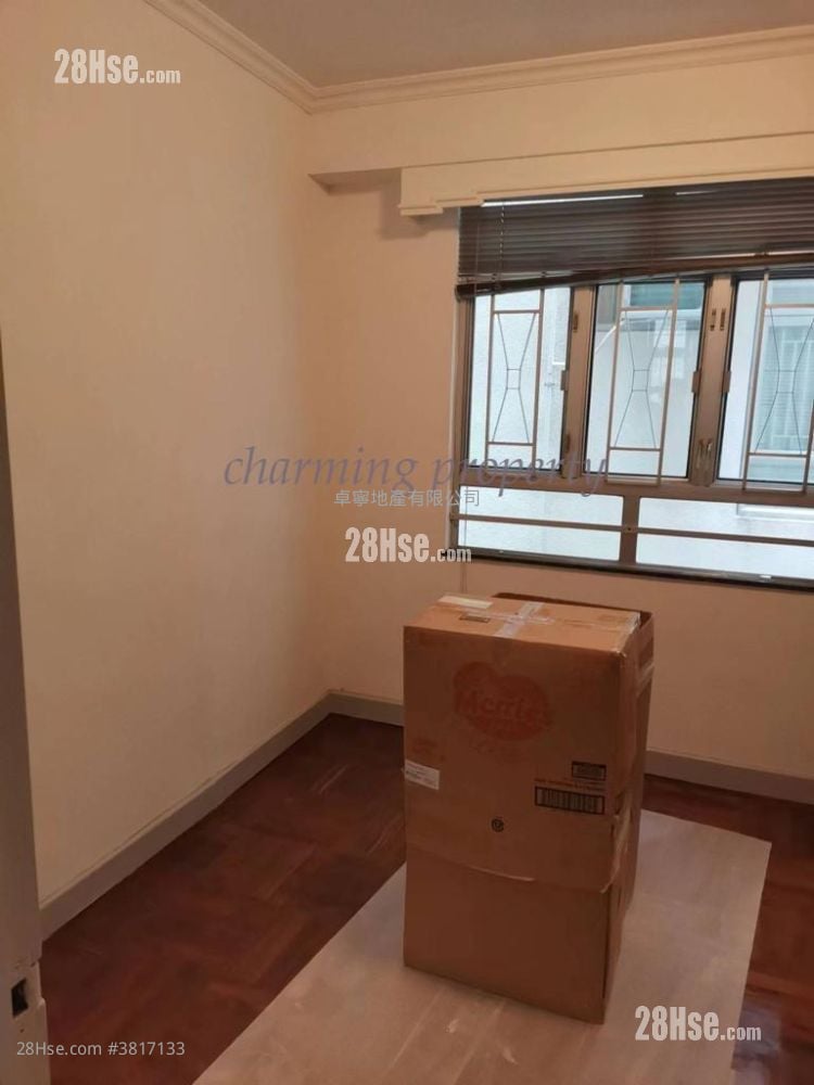 跑馬地 鳳輝臺 售盤 3 房 , 1 浴室 645 平方呎