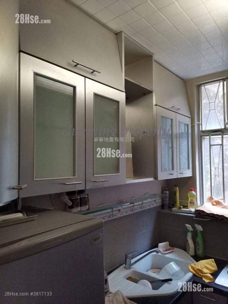 跑馬地 鳳輝臺 售盤 3 房 , 1 浴室 645 平方呎