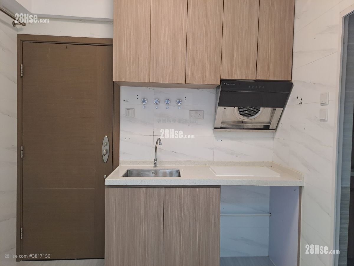 长辉大厦 租盘 开放式间隔 , 1 浴室 202 平方尺