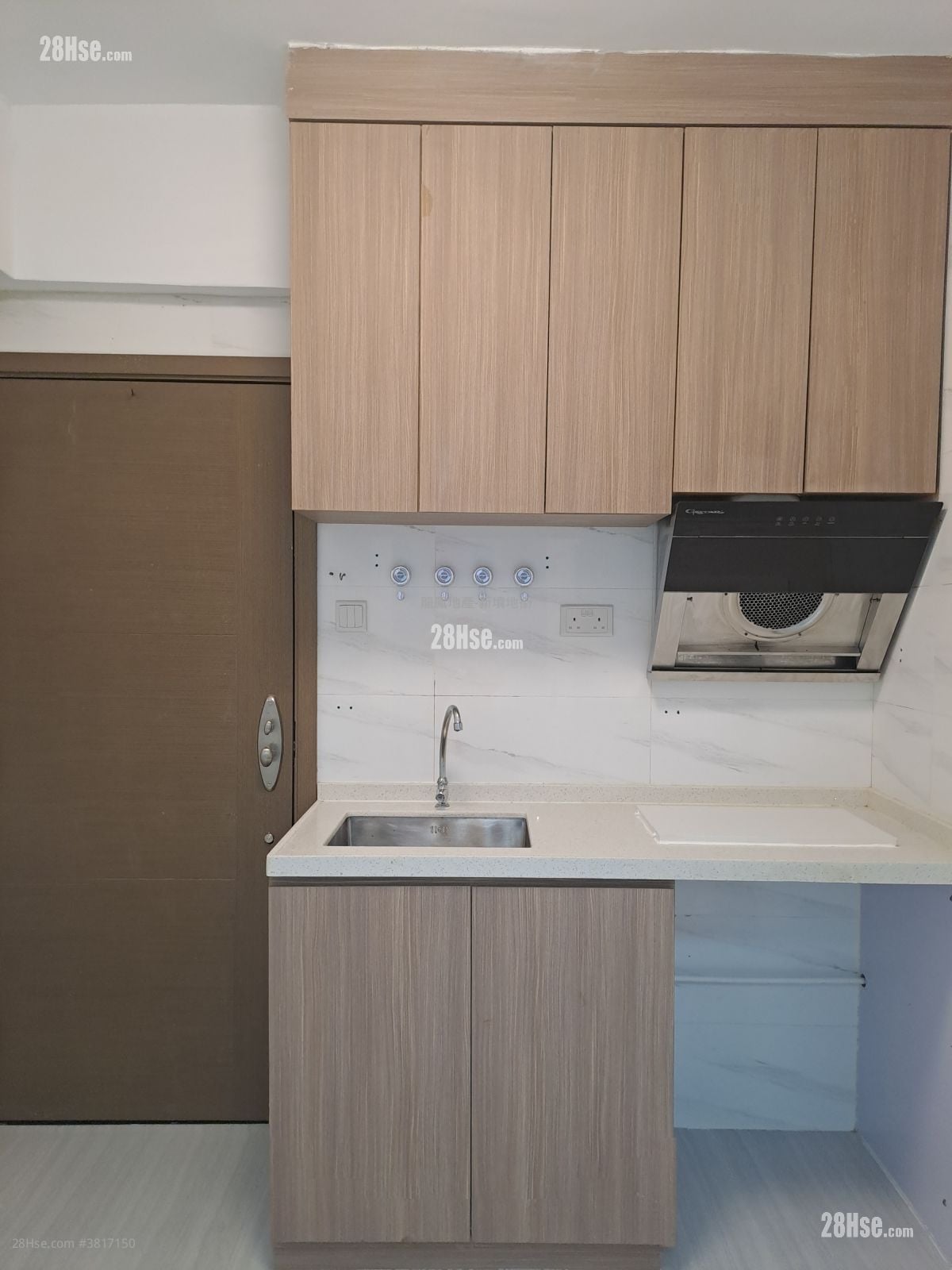 长辉大厦 租盘 开放式间隔 , 1 浴室 202 平方尺