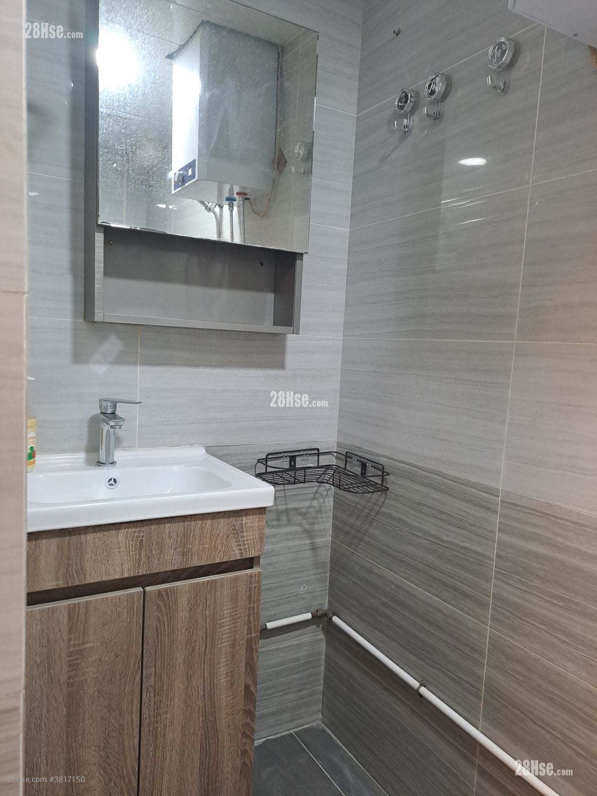 长辉大厦 租盘 开放式间隔 , 1 浴室 202 平方尺