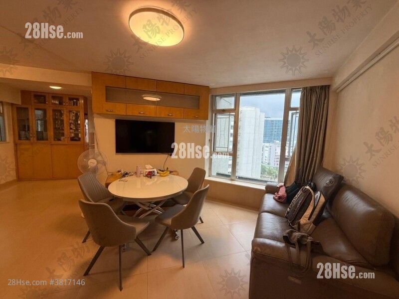 Whampoa Garden Sell 4 Bedrooms 755 ft²