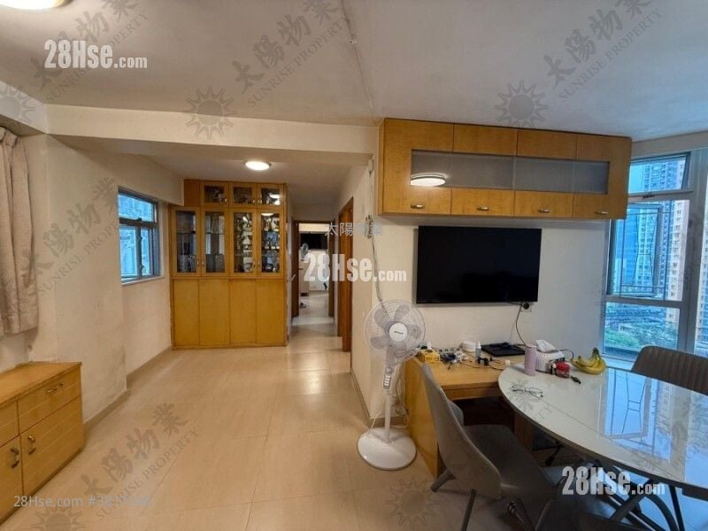 Whampoa Garden Sell 4 Bedrooms 755 ft²