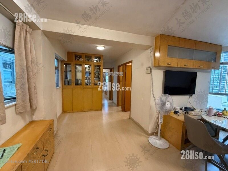 Whampoa Garden Sell 4 Bedrooms 755 ft²