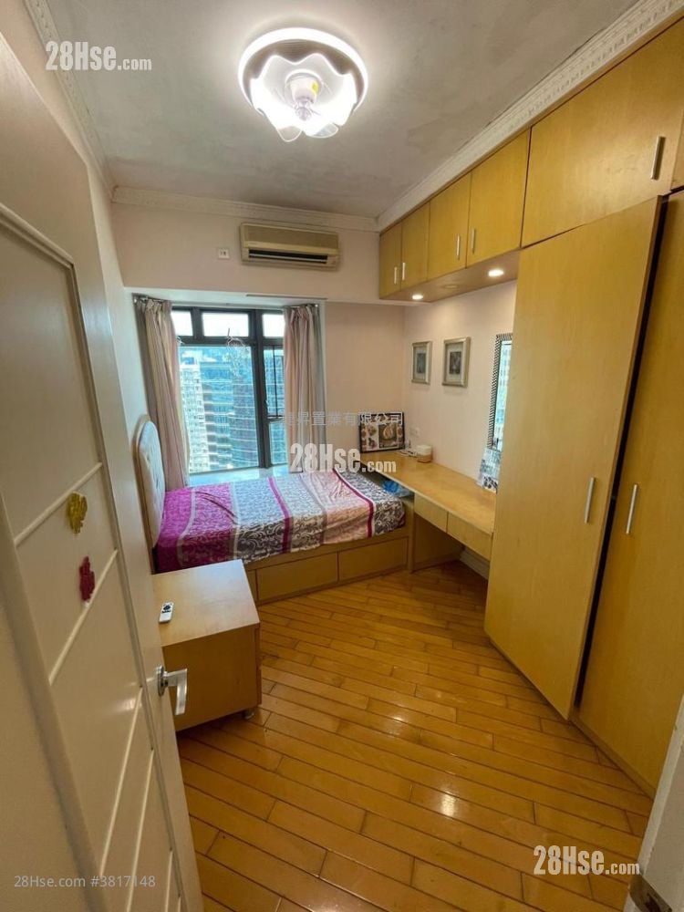 半島豪庭 售盤 4 房 , 2 浴室 1,063 平方呎