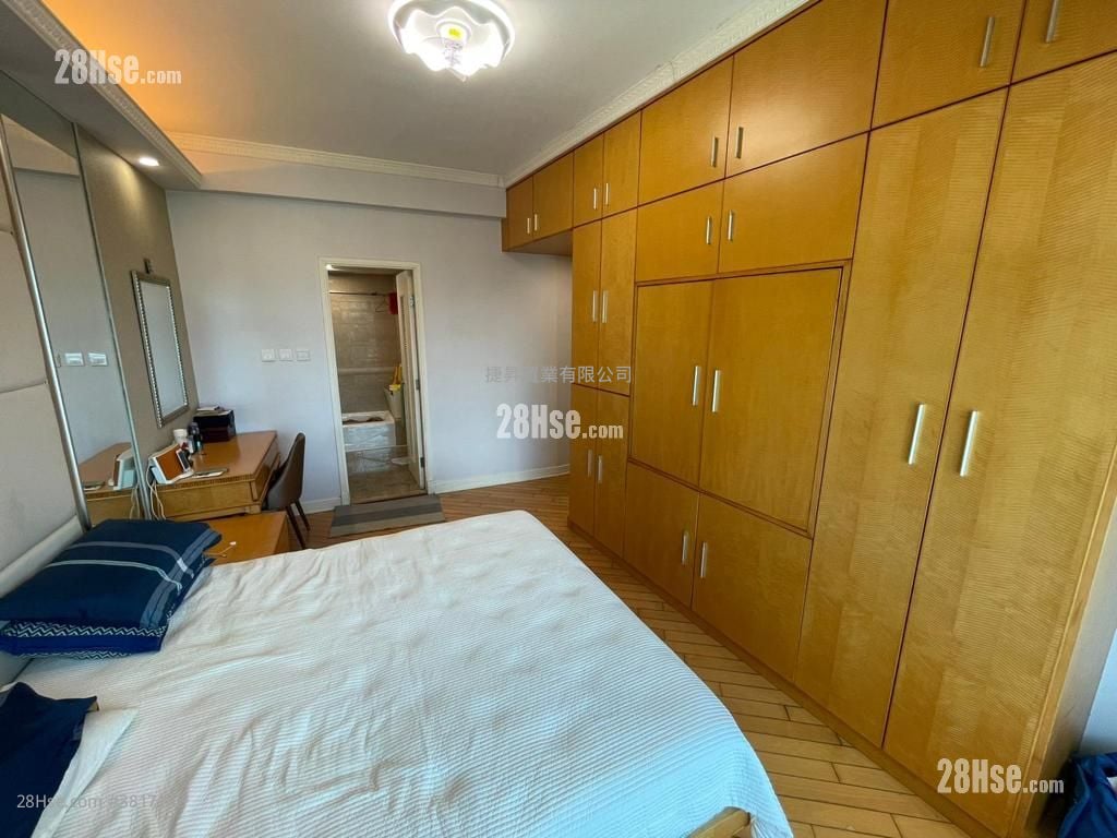 半島豪庭 售盤 4 房 , 2 浴室 1,063 平方呎