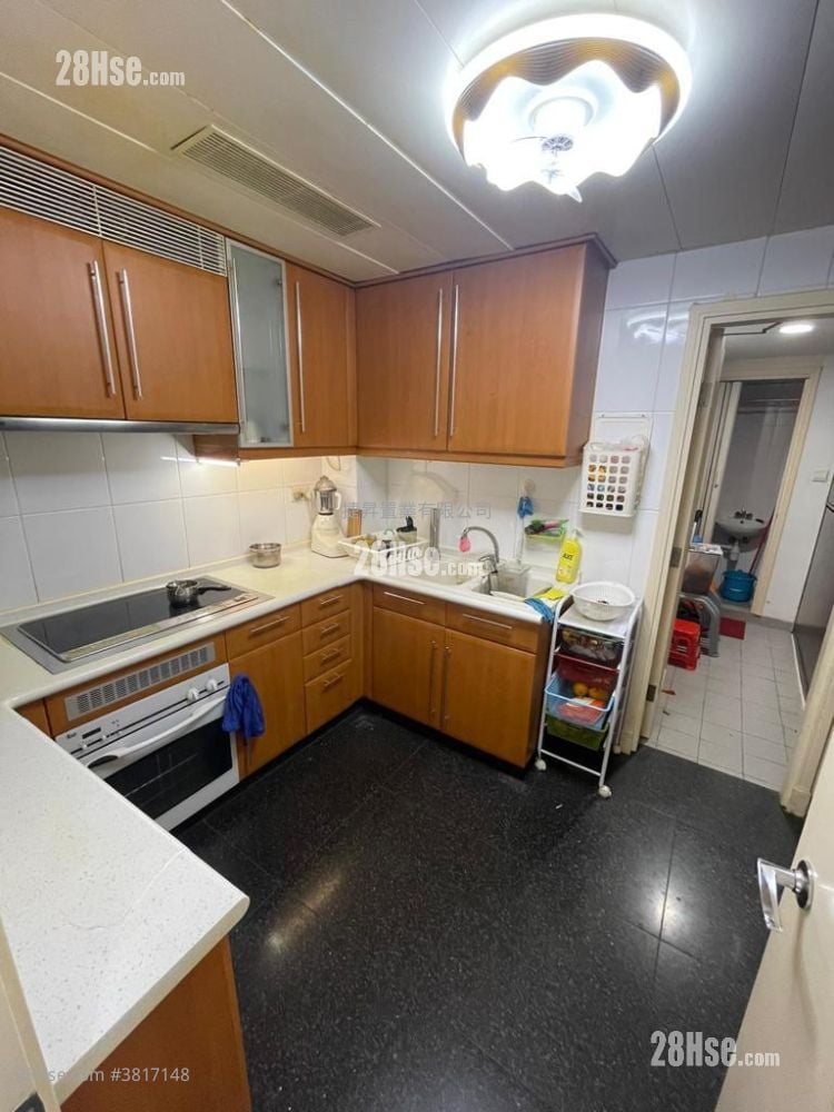 半島豪庭 售盤 4 房 , 2 浴室 1,063 平方呎