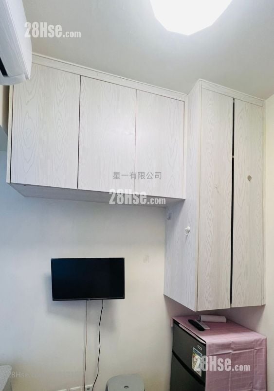 Man Chik Building Rental Studio , 1 Bathroom 120 ft²