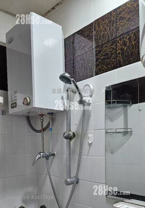 Tsuen Wan Mans. Rental 2 Bedrooms , 1 Bathroom 250 ft²