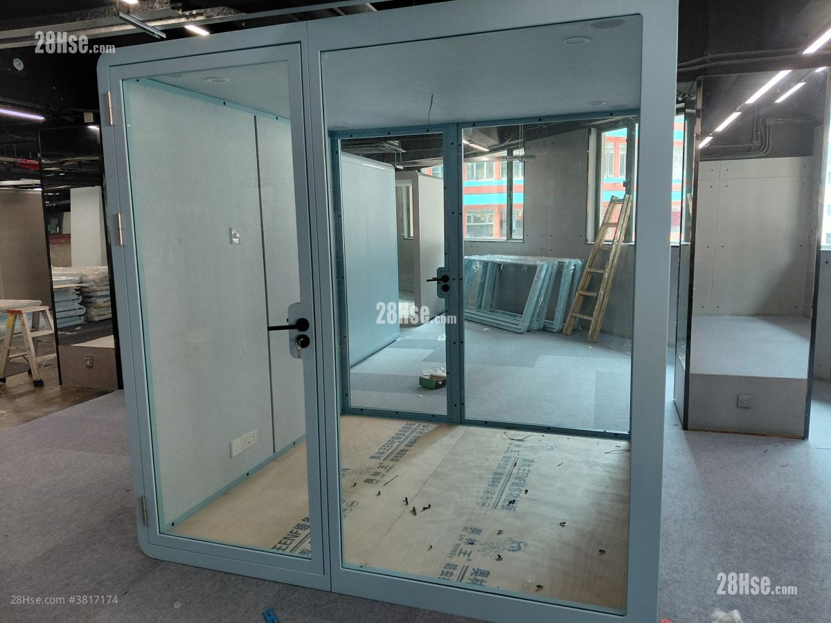 Hung To Centre Rental