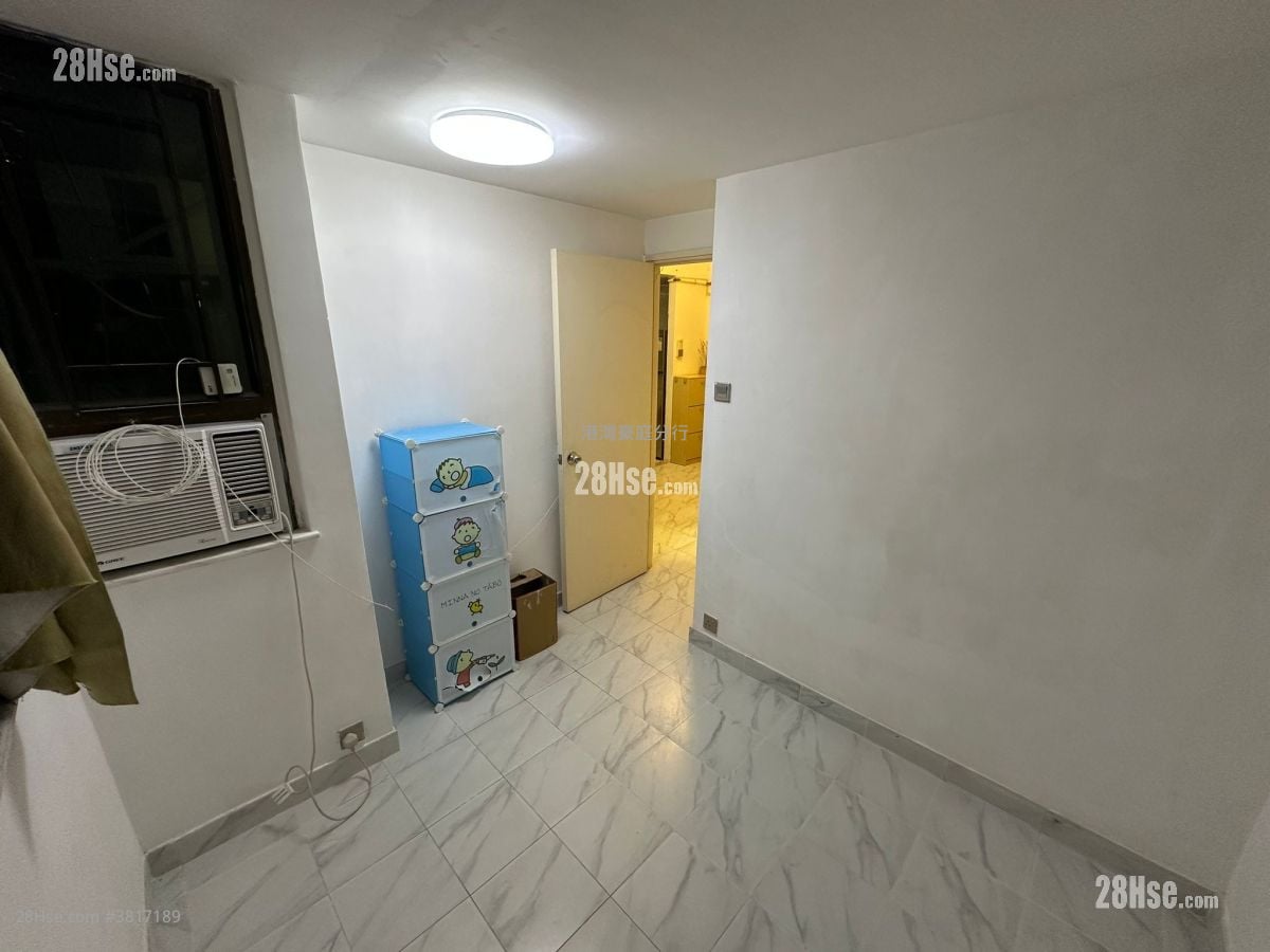 Kam Po Building Rental 2 Bedrooms , 1 Bathroom 349 ft²