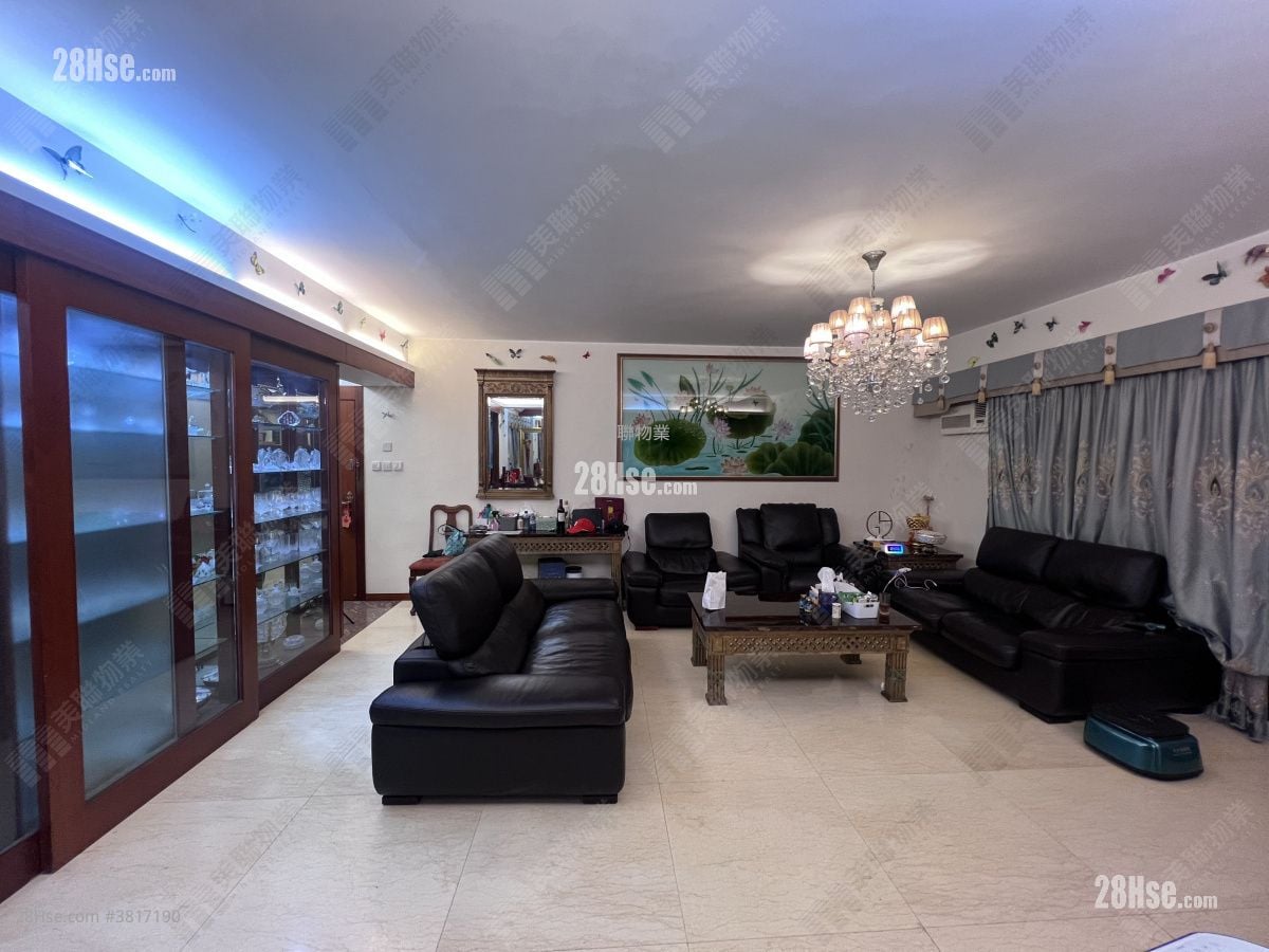 World-Wide Gardens Sell 3 Bedrooms , 2 Bathrooms 1,255 ft²