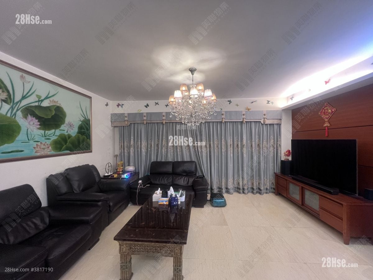 World-Wide Gardens Sell 3 Bedrooms , 2 Bathrooms 1,255 ft²