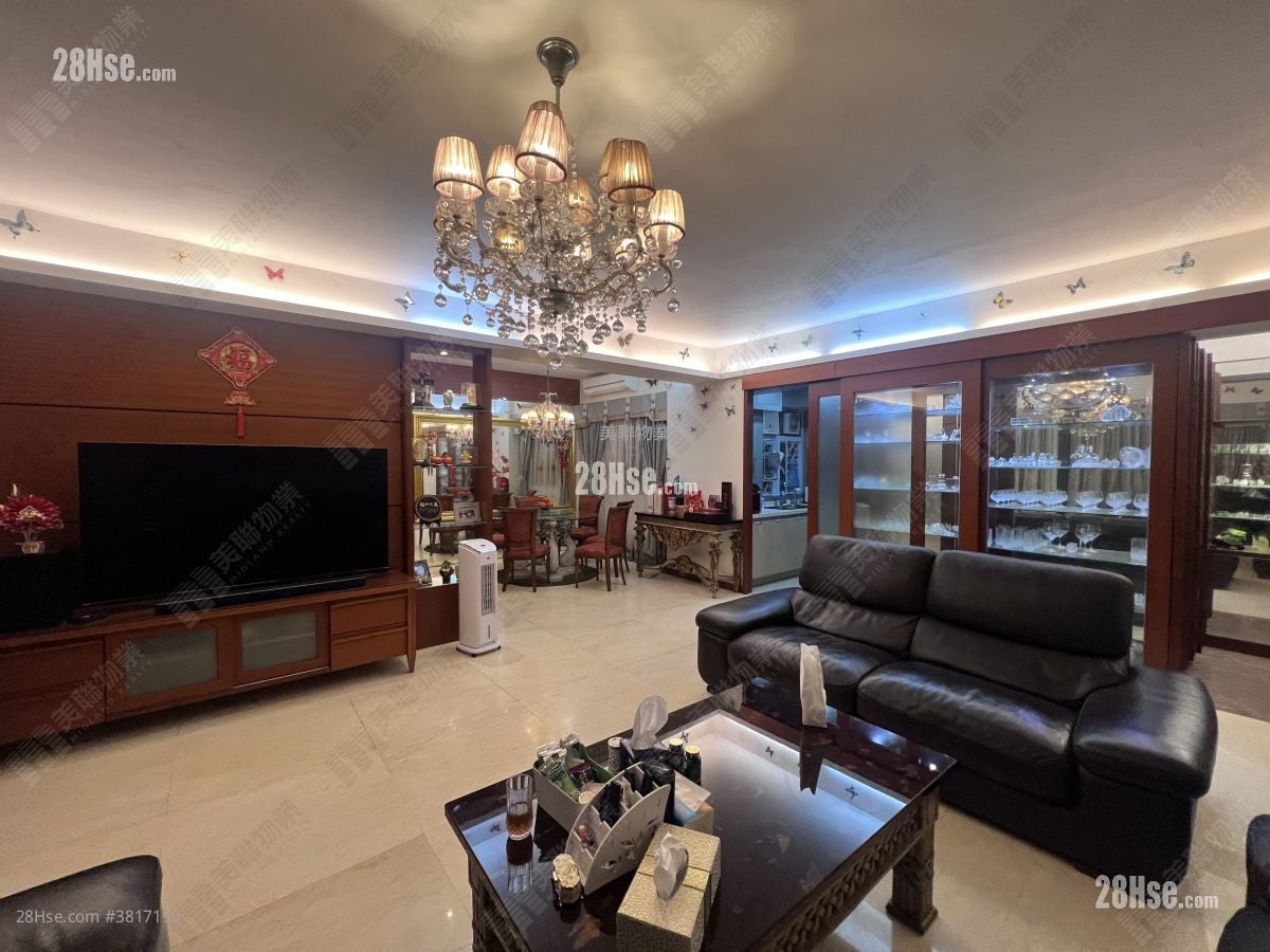 World-Wide Gardens Sell 3 Bedrooms , 2 Bathrooms 1,255 ft²