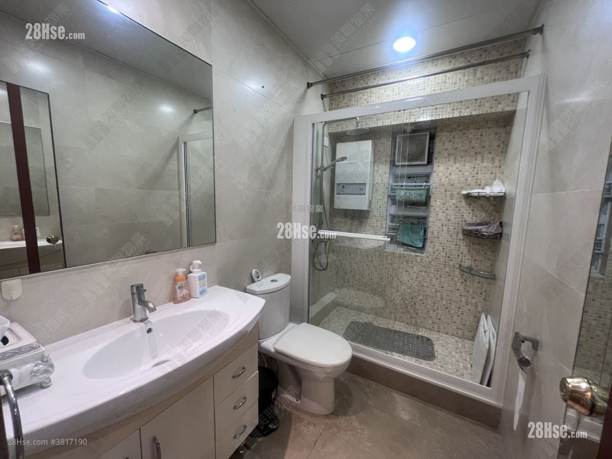 World-Wide Gardens Sell 3 Bedrooms , 2 Bathrooms 1,255 ft²