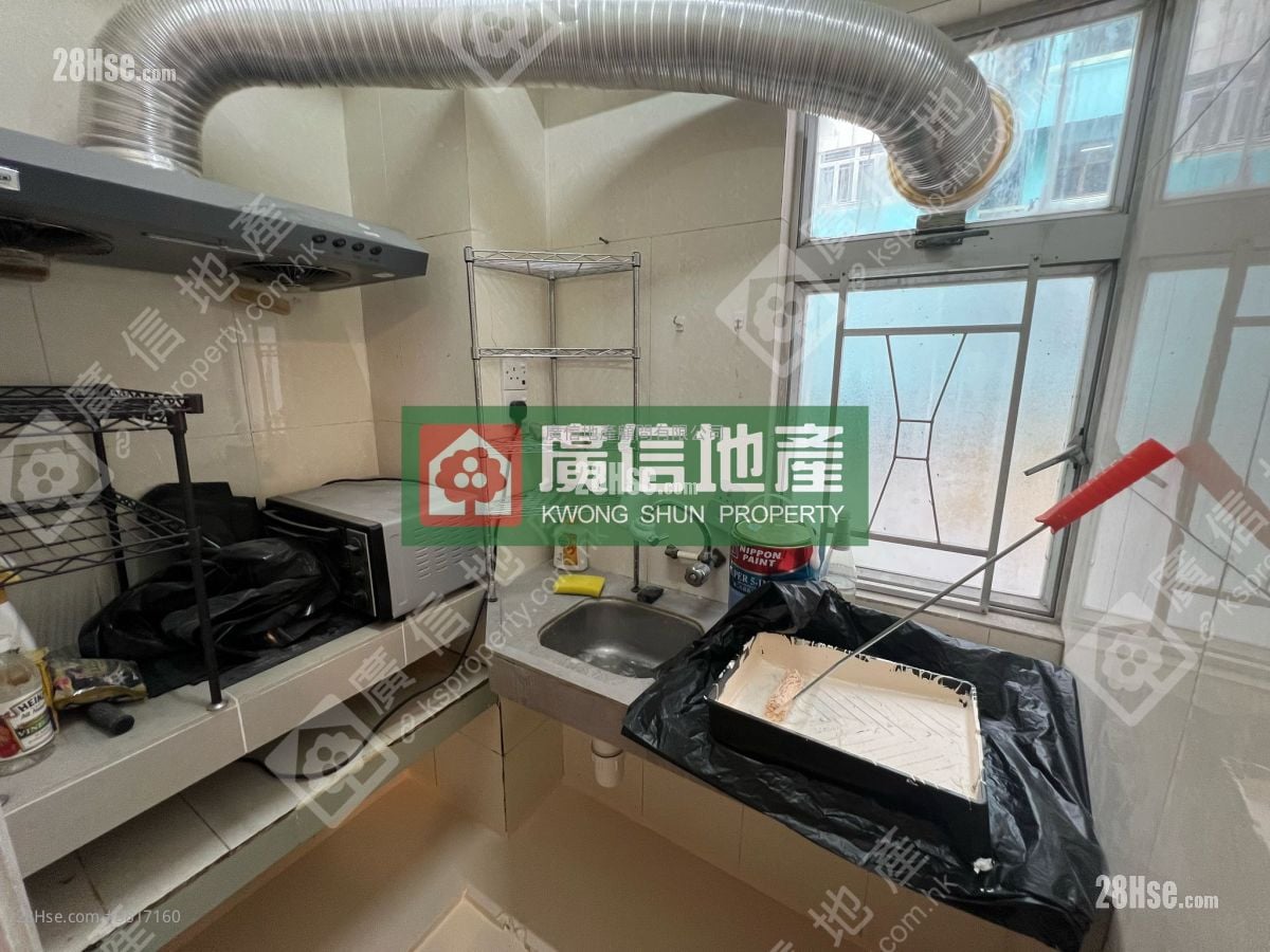 金冠樓 售盤 2 房 , 1 浴室 339 平方呎