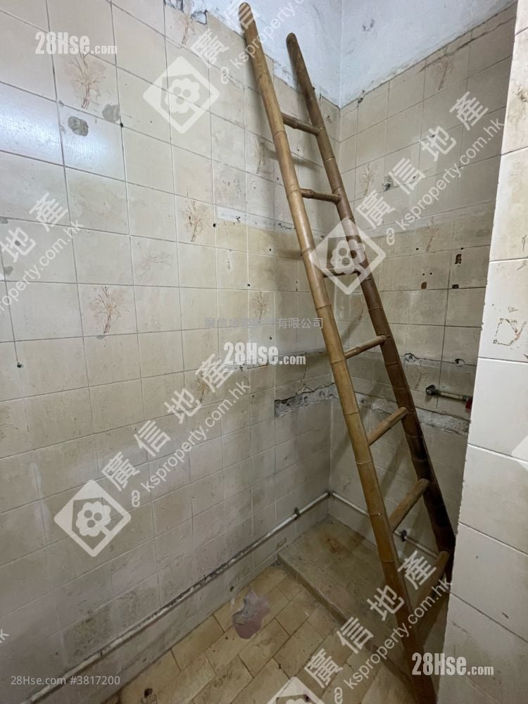 Cosmopolitan Estate Rental Studio , 1 Toilet