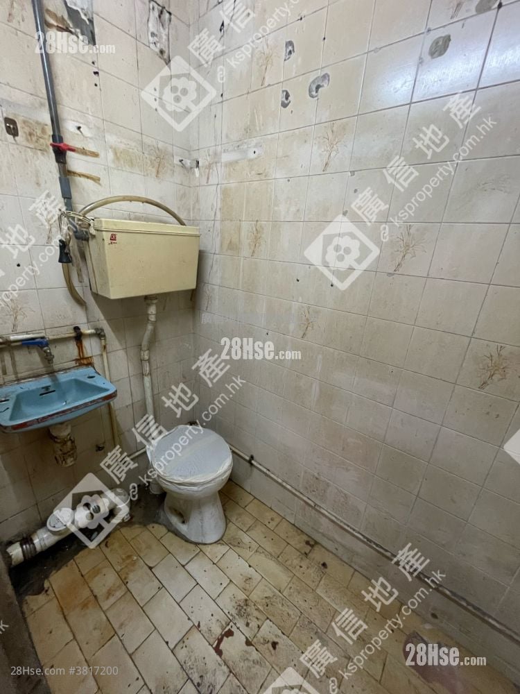 Cosmopolitan Estate Rental Studio , 1 Toilet