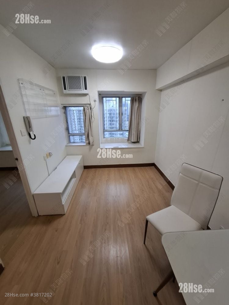 New Kwai Fong Gardens Sell 2 Bedrooms , 1 Bathroom 400 ft²