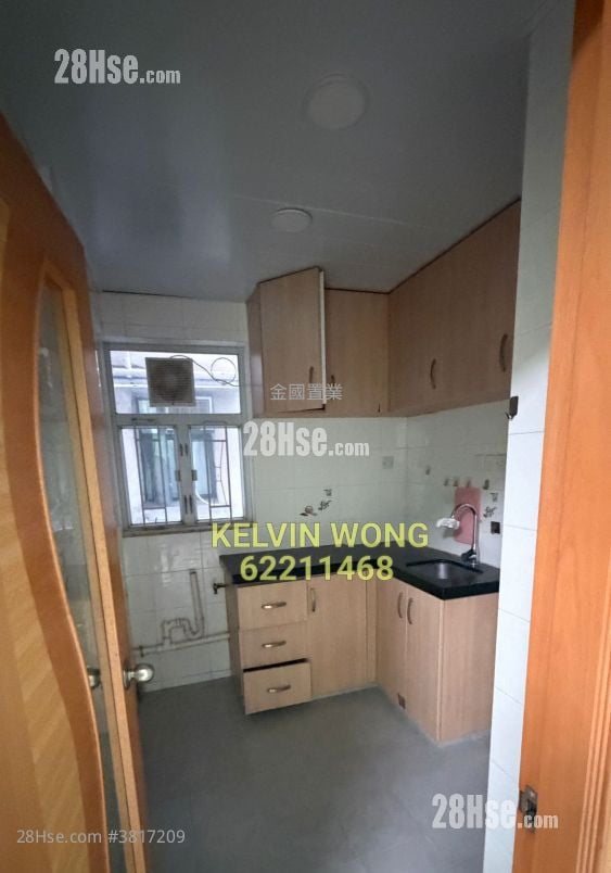 Man Ying Building Rental 3 Bedrooms , 1 Bathroom 665 ft²